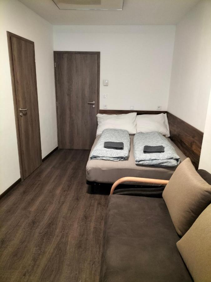 Horizont Otel Bulhary Dış mekan fotoğraf